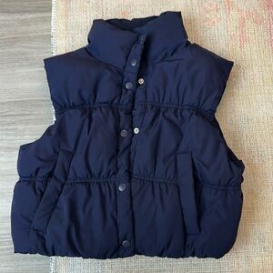 Navy cropped puffer vest